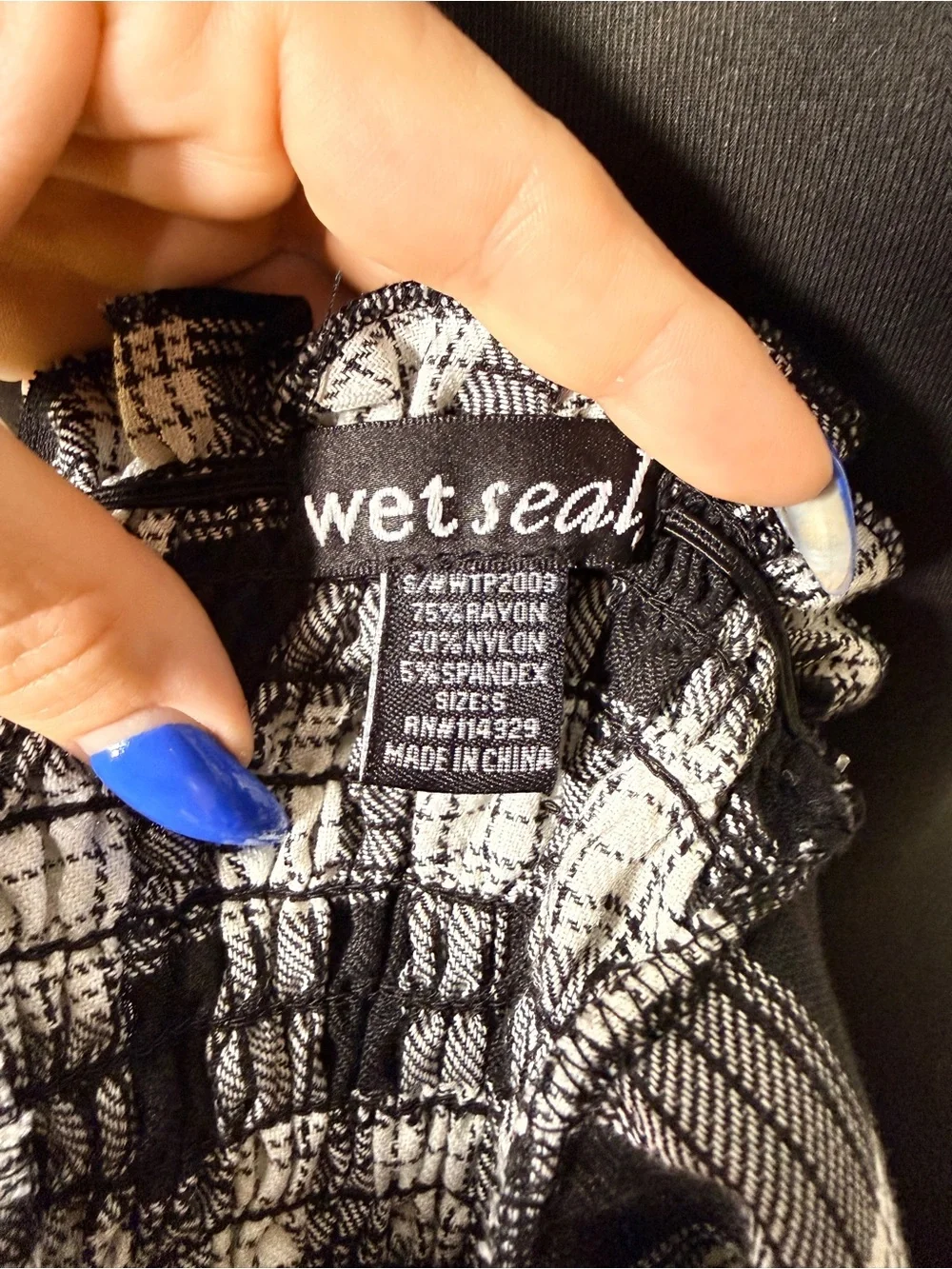 Wet Seal 2000s y2k